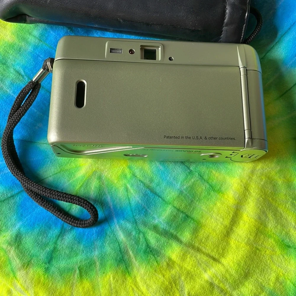 3D trio camera with black case